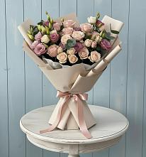 Букет цветов из:  Розы и Лизиантусы в Высоцком