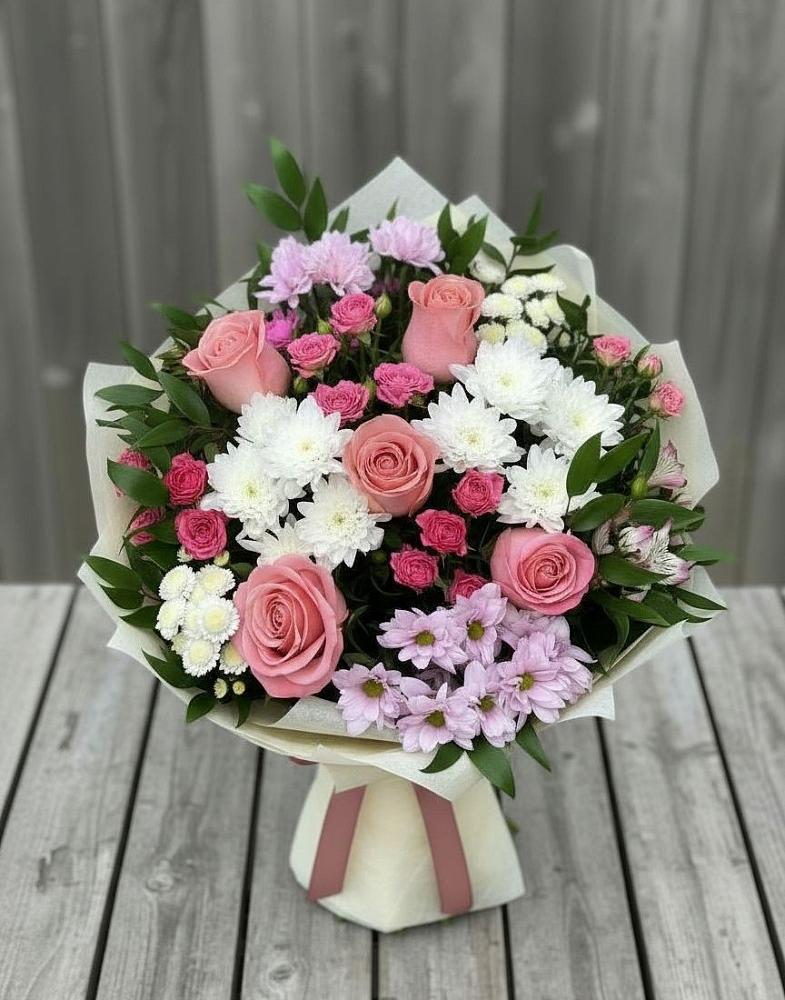 Букет цветов из: Альстромерии, Гвоздики, Розы и Хризантемы в Высоцком