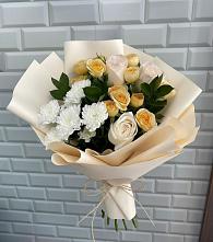 Букет цветов из:  Розы и Хризантемы в Высоцком