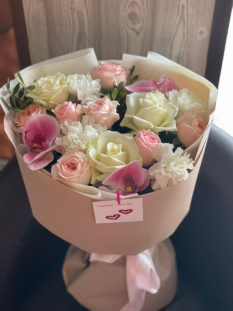 Букет цветов из: Орхидеи, Розы и Гвоздики в Высоцком