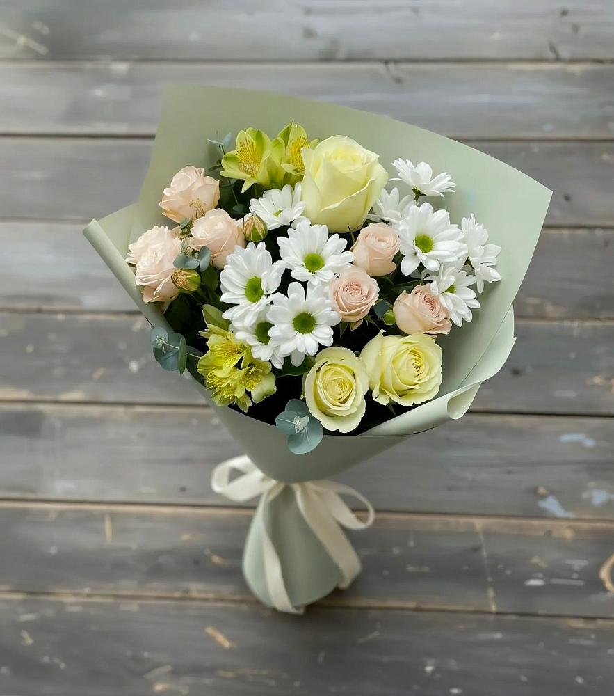Букет цветов из: Альстромерии, Розы и Хризантемы в Высоцком