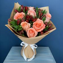 Букет цветов из:  Розы и Альстромерии в Высоцком