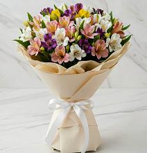 Букет цветов из:  Альстромерии в Высоцком