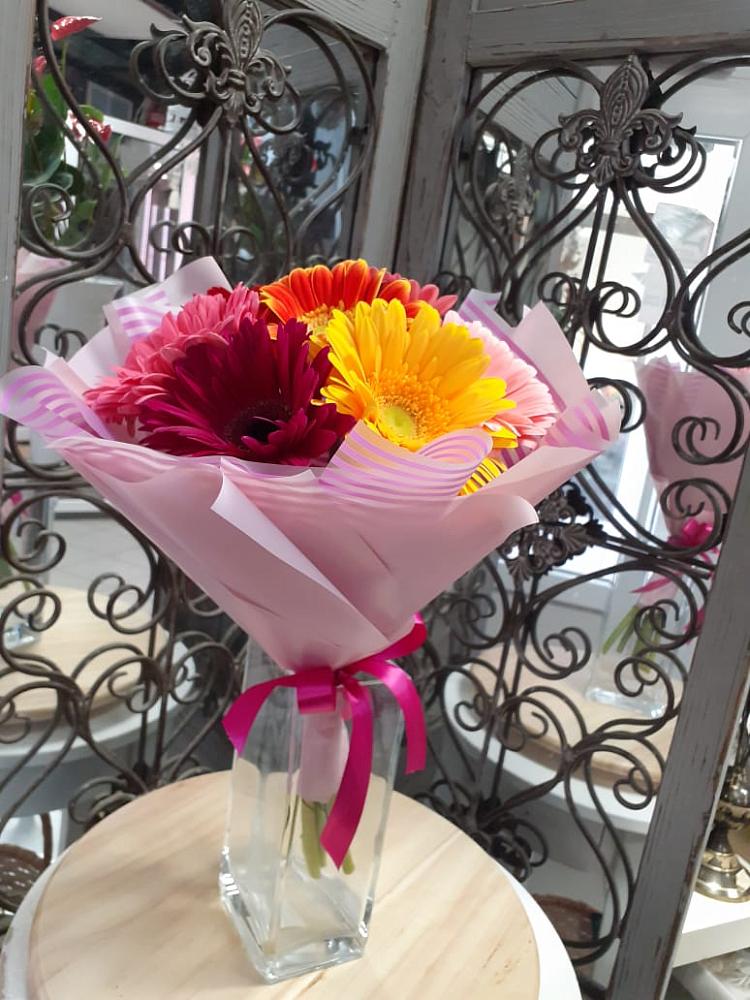 Букет цветов из: Герберы в Высоцком