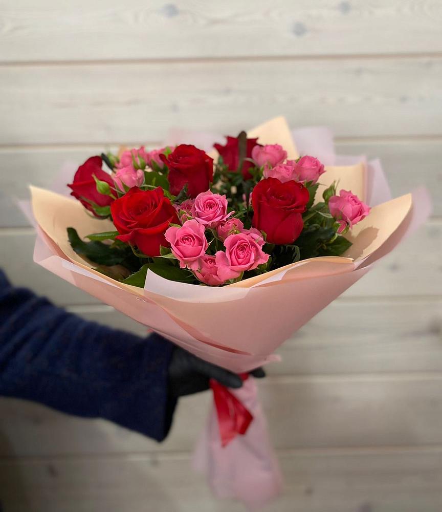 Букет цветов из: Розы в Высоцком