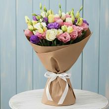 Букет цветов из:  Лизиантусы в Высоцком