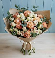 Букет цветов из:  Альстромерии и Розы в Высоцком