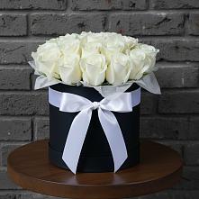 Цветочная композиция из Розы в шляпной коробке #REPLACE_PRED# Высоцком