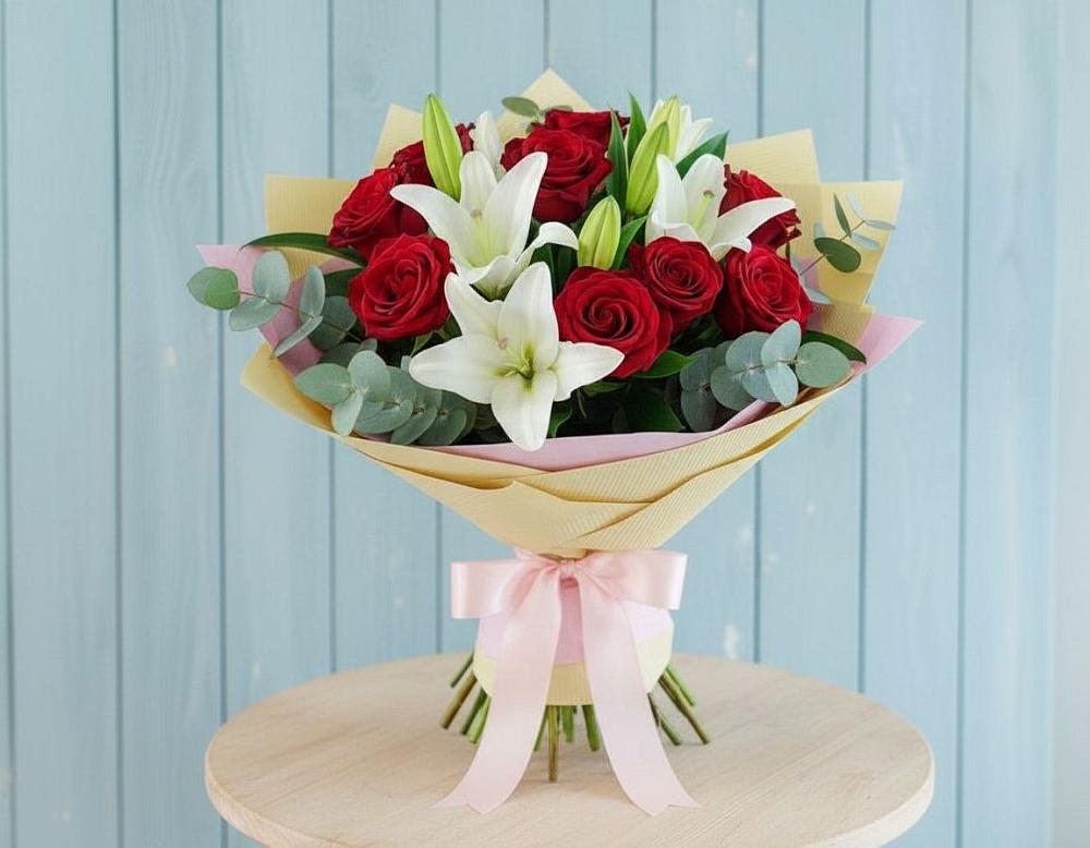 Букет цветов из: Лилии и Розы в Высоцком